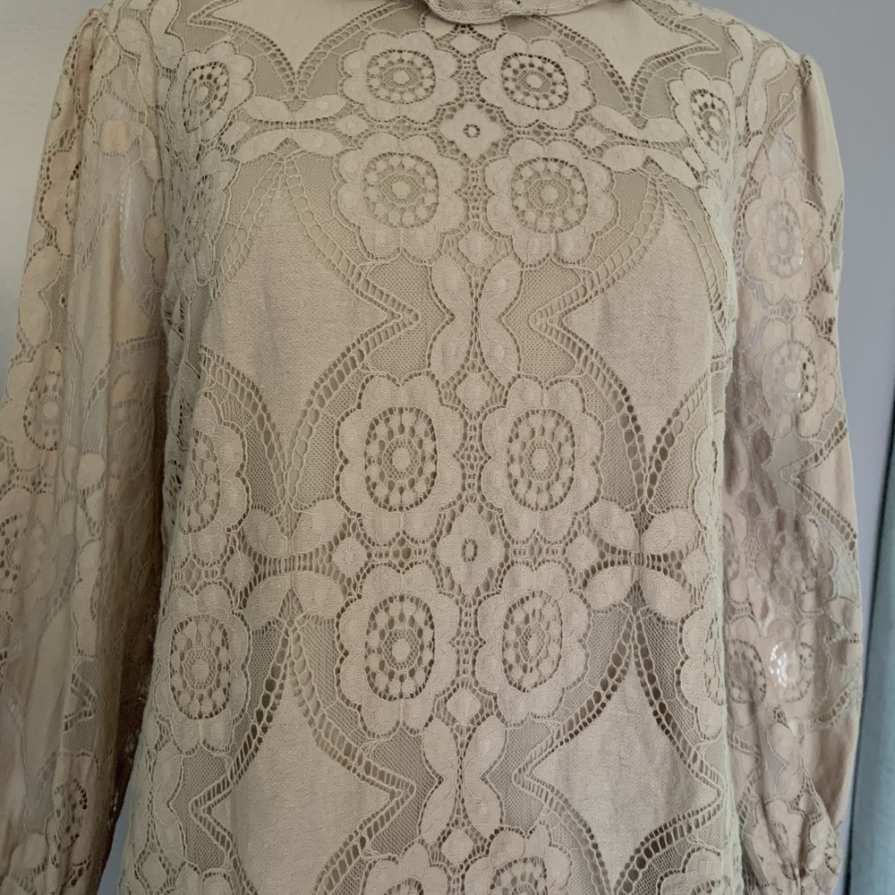 ULTRA PINK‎ Cute Floral Lace Beige Top Smocked Long Sheer Sleeve Mock Blouse L - Picture 8 of 16